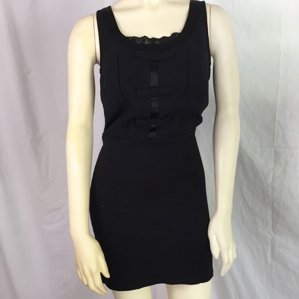 American Eagle little black dress Y2K lace Elena Gilbert graduation homecoming S